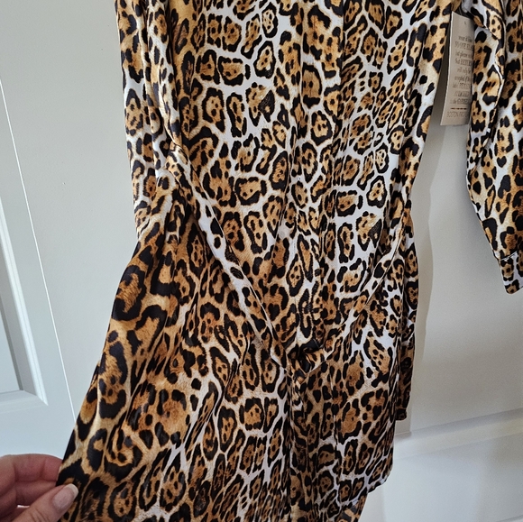 FABULOUS DRESS - Picture 4 of 7